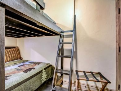Four Bedroom Ski Home in Breckenridge